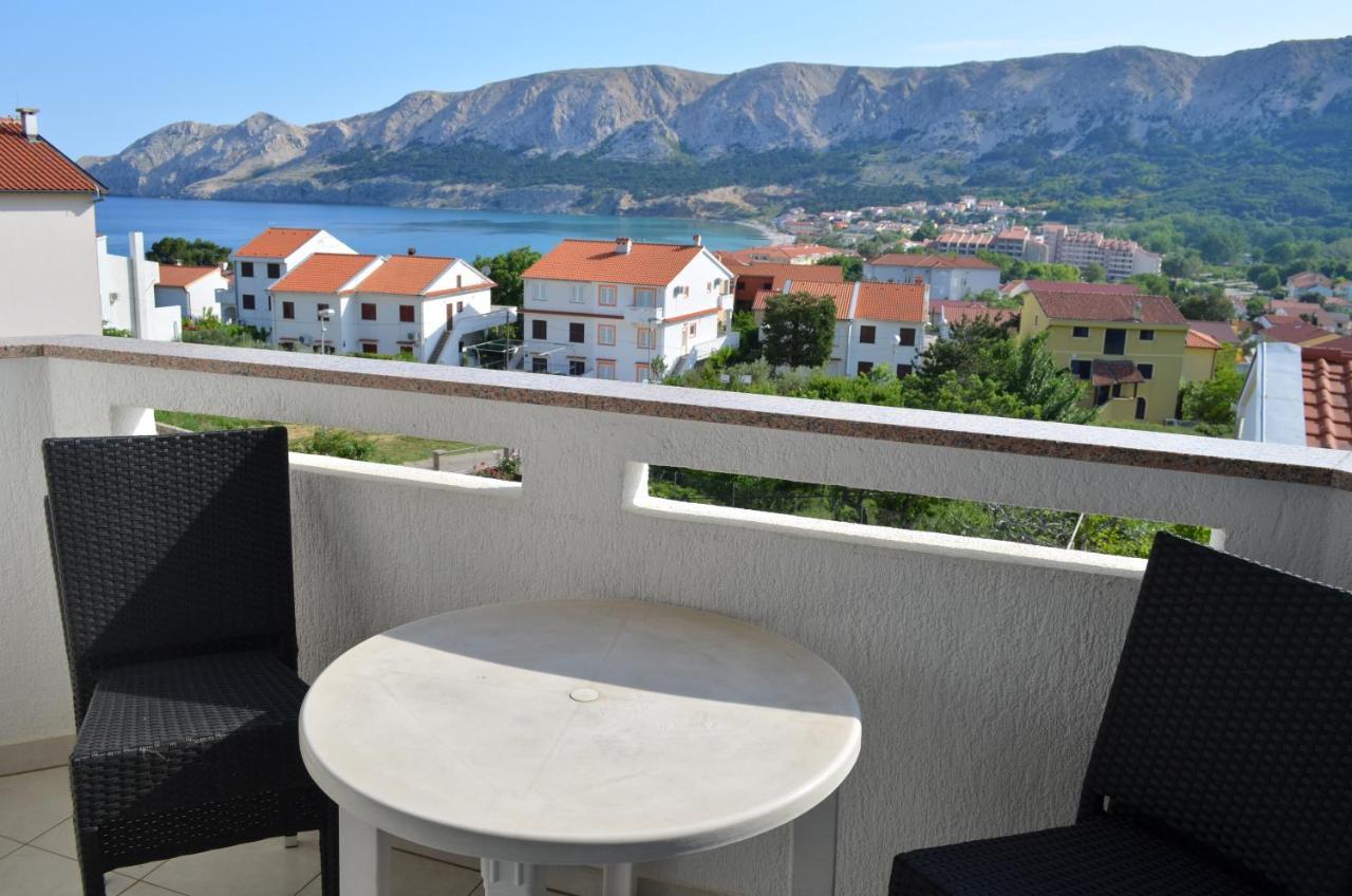 Apartments Leticia I Baška Exterior foto