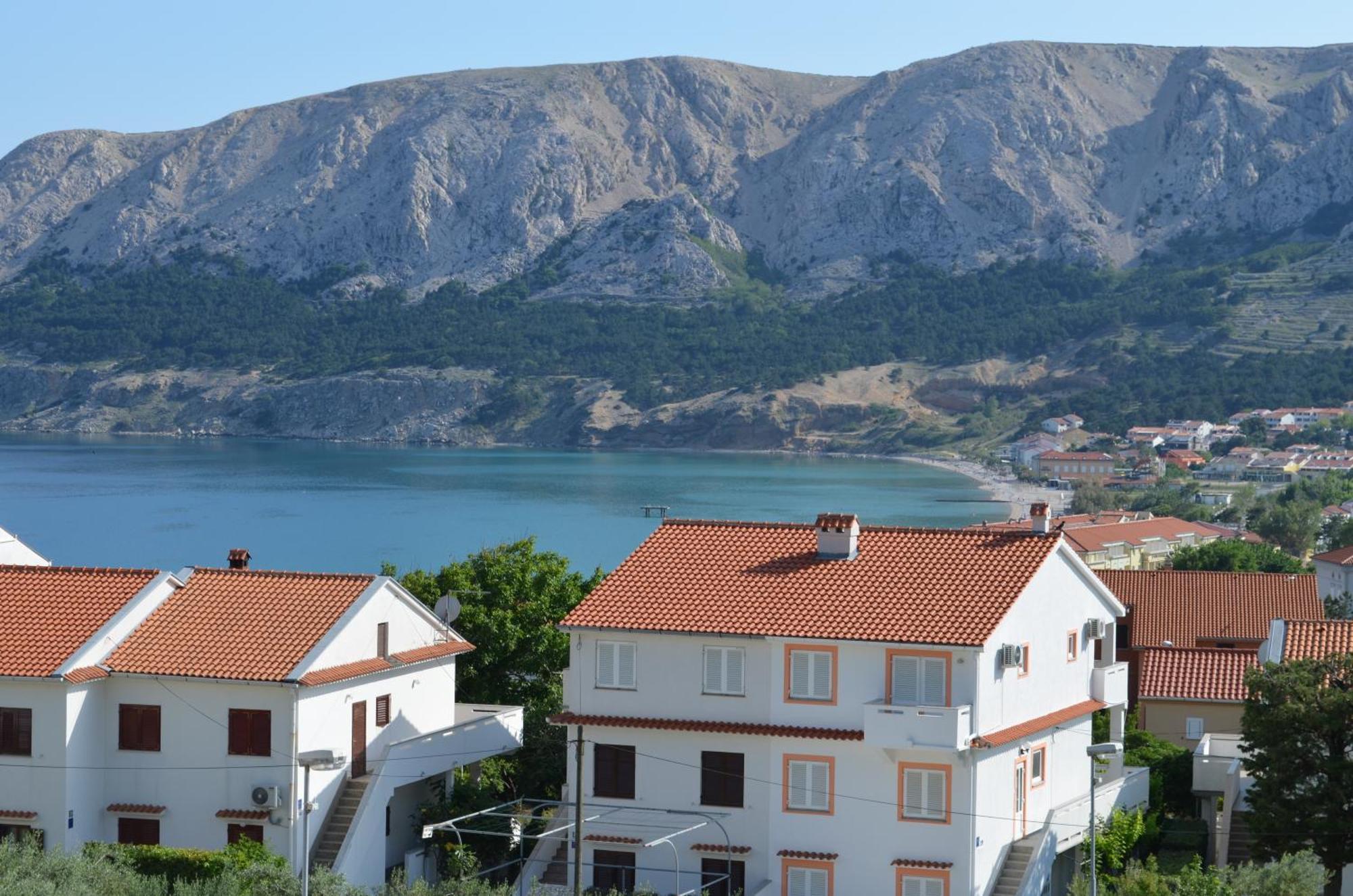 Apartments Leticia I Baška Exterior foto