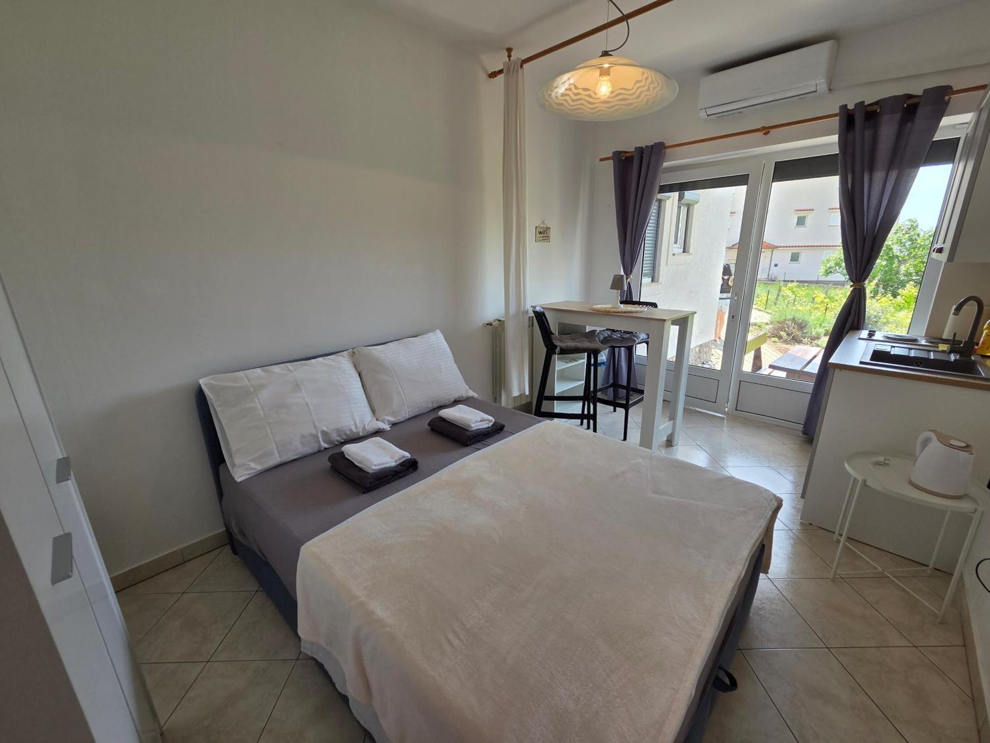 Apartments Leticia I Baška Exterior foto